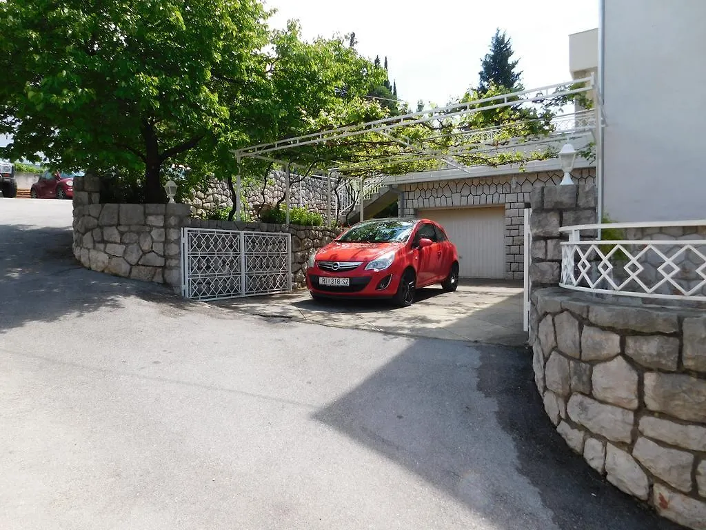 Helen Apartments Crikvenica